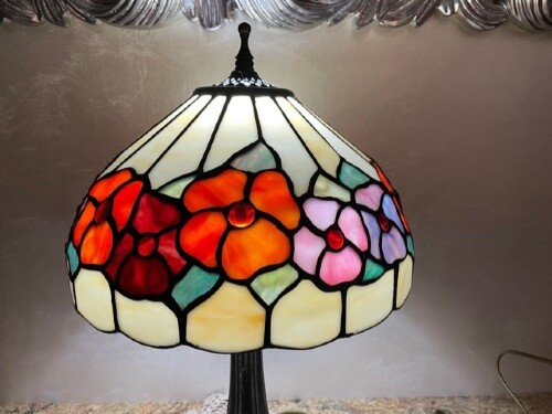 lampada-ottone-con-vetro-stile-tiffany-floreale.jpeg