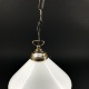 lampadario-ottone-con-vetro-bianco-opaline-arterameferro.JPEG