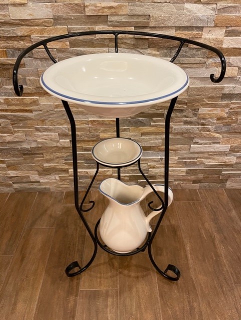 SET TOILETTE CATINO brocca piattino ferro battuto ottone e ceramica TOSCANA EUR 259,90 - IT