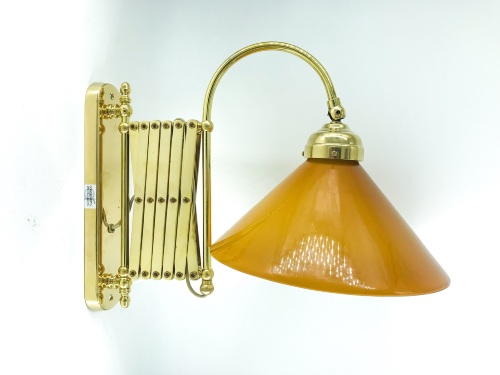 lampada-parete-muro-ottone-paralume-ambra-giallo-arterameferro.JPEG
