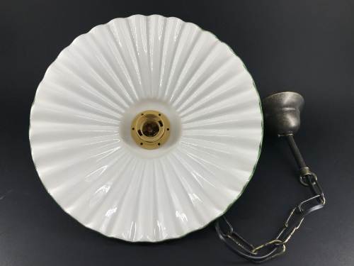 lampadario-ottone-con-ceramica-bianca-arterameferro-sospensione.JPG