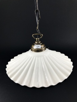 lampadario-sospeso-ceramica-bianca-ottone-arterameferro.JPEG