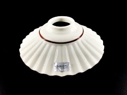 piatto-in-ceramica-plissettata-con-bordo-marrone-per-lampade.JPEG