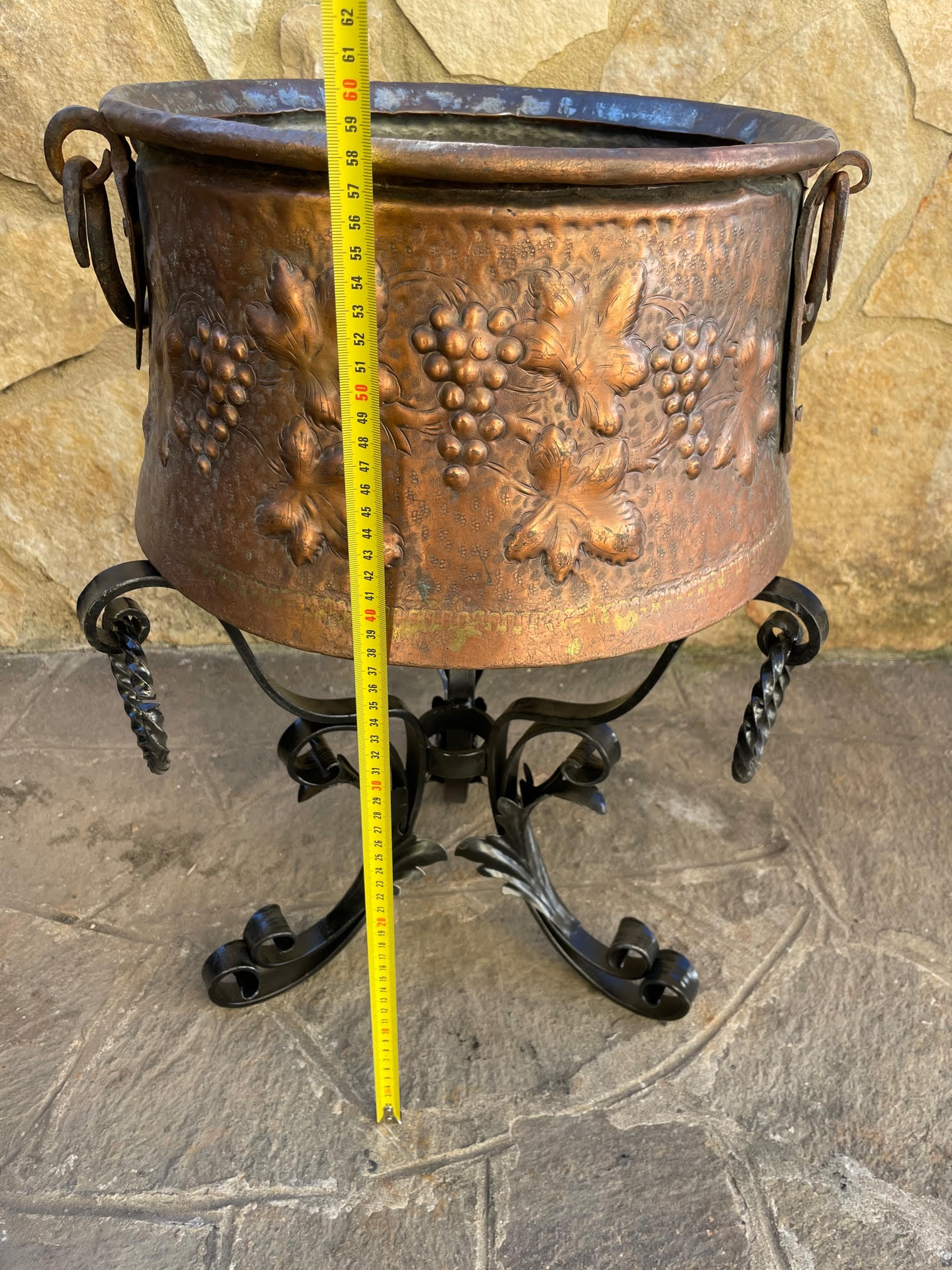 RARO VECCHIO VINTAGE Primitivo Forgiato a Mano Battuto Rustico di Ferro
