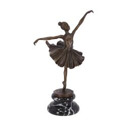 statua-di-bronzo-con-ballerina-di-danza-classica.jpeg